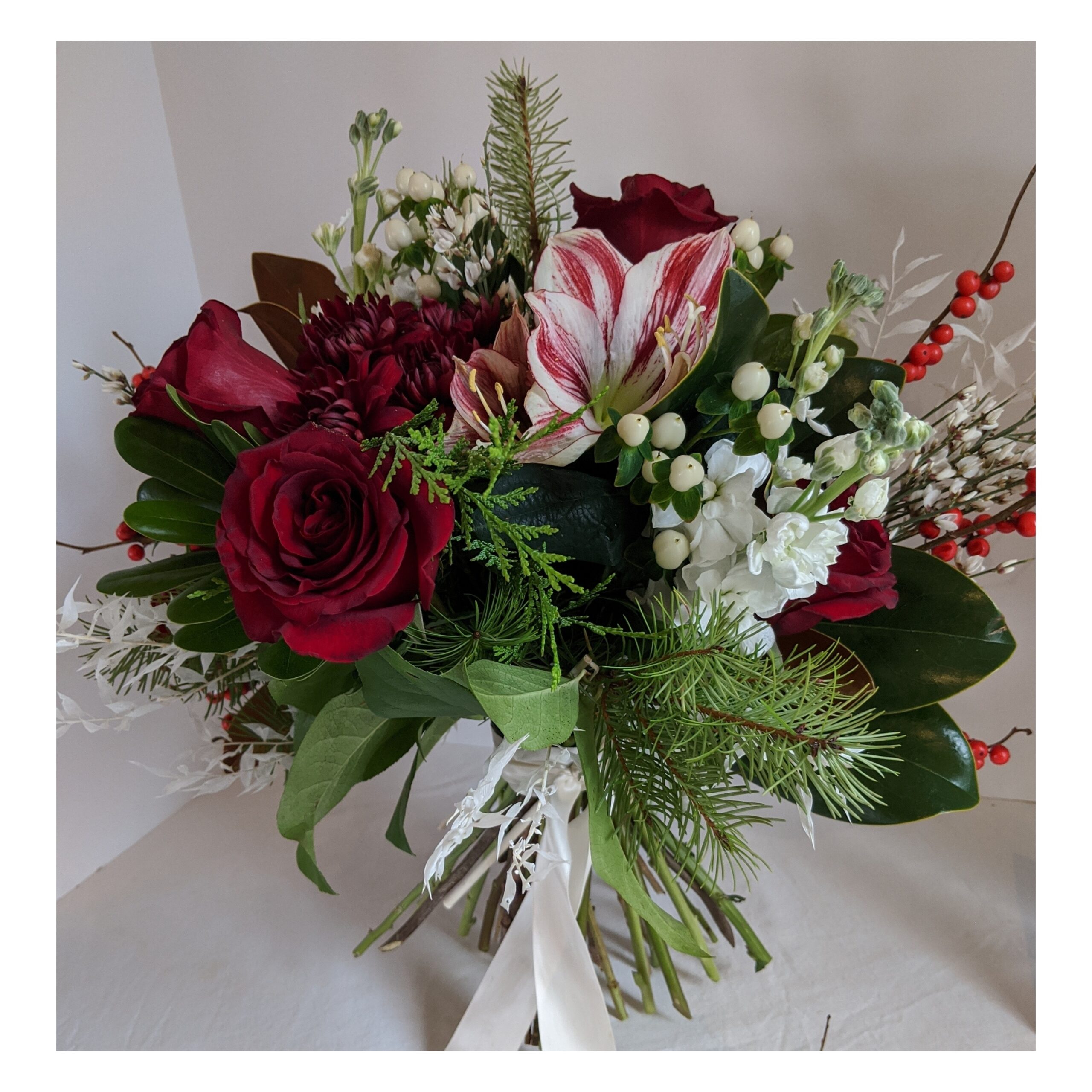 Winter Wedding Flowers and Bouquets 87144